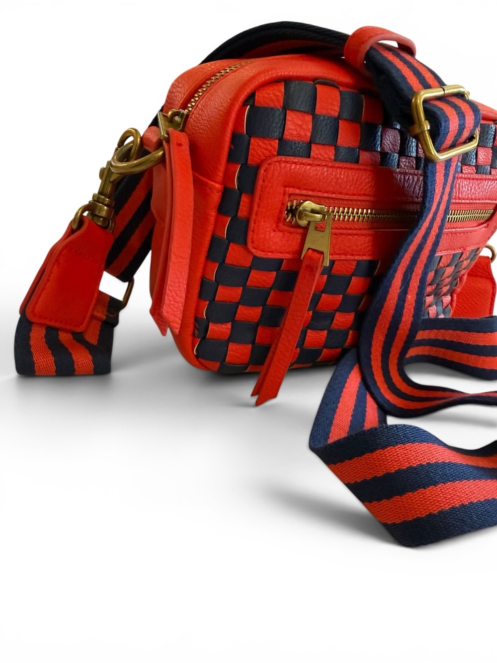 5 for $25!! Universal Thread Red/Navy Checkered Woven Crossbody Camera Bag - Picture 3 of 13